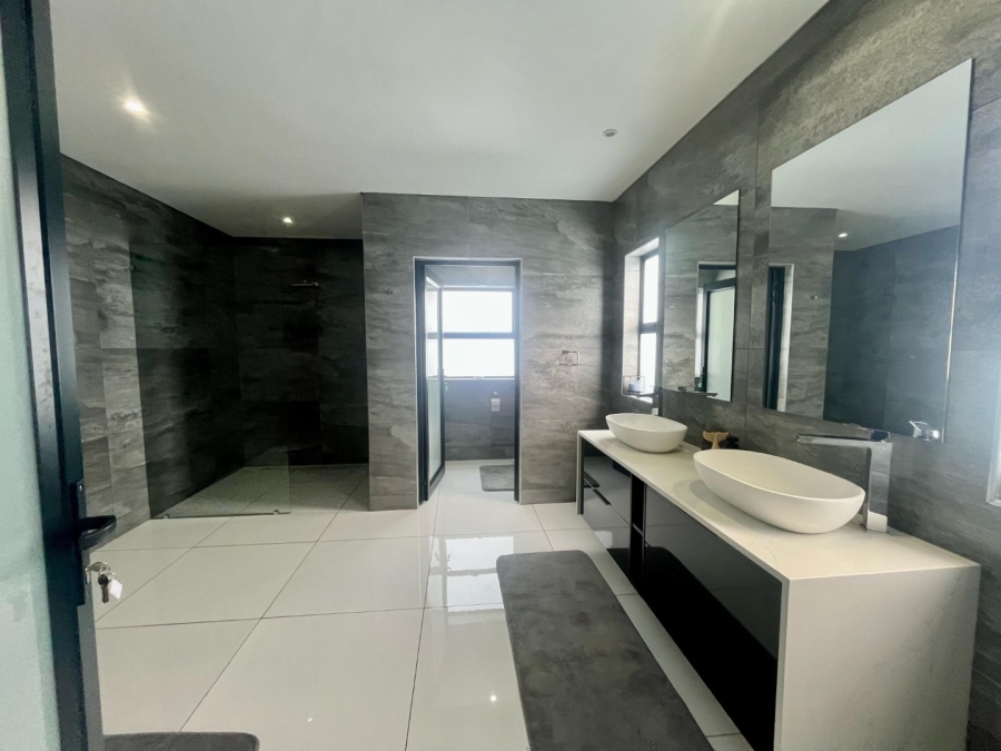5 Bedroom Property for Sale in Cashan North West